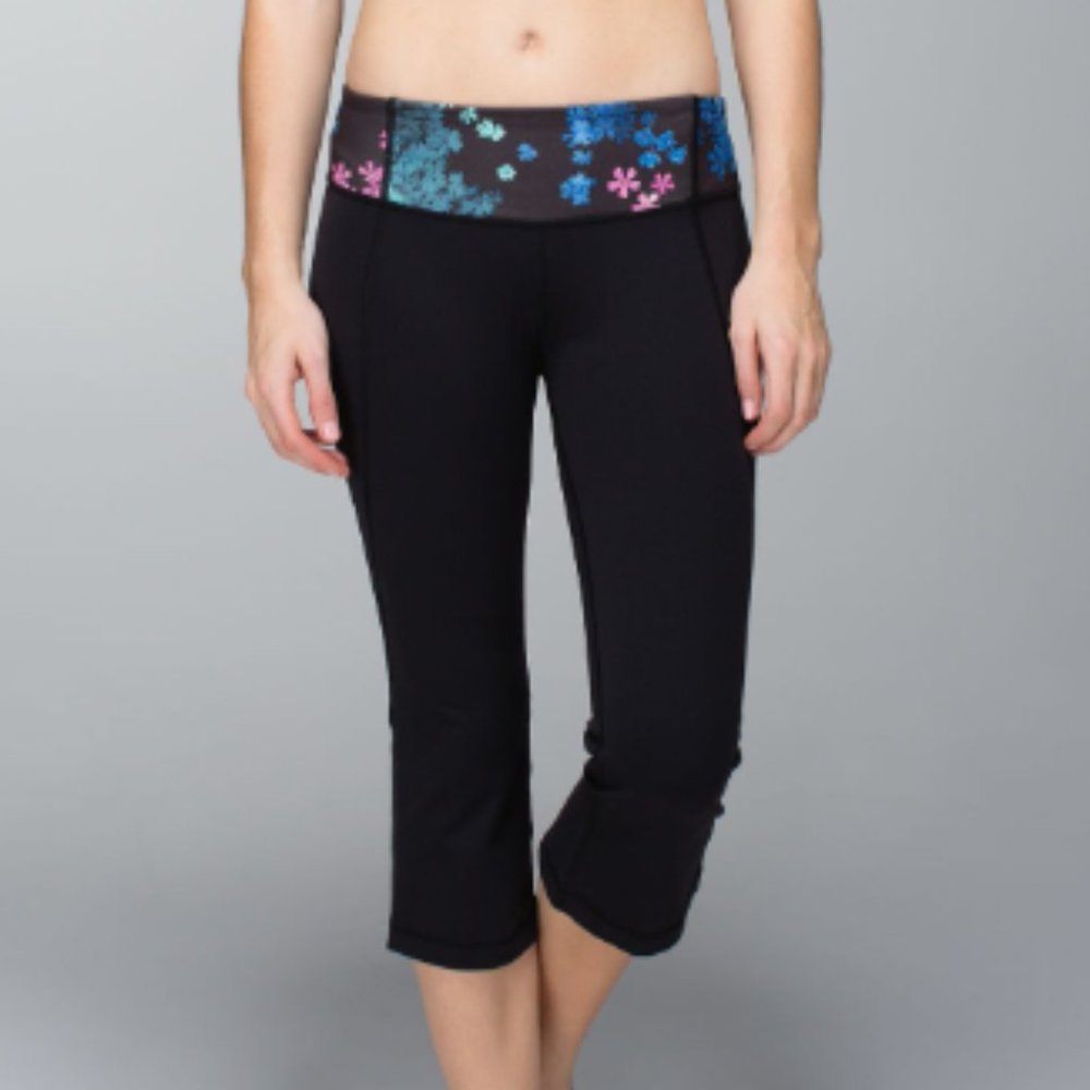Lululemon Gather & Crow Crop *Full-On Luon Black / Petal Pop Multi Size 4